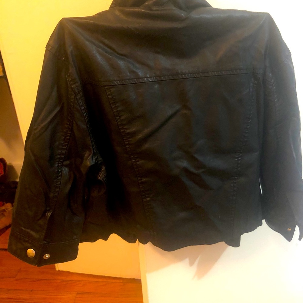 BLANK NYC VEGAN CROPPED LEATHER MOTO JACKET